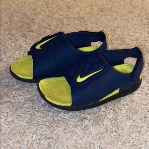 Nike Sandals!!